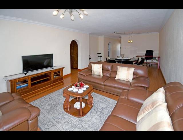 2 BEDROOM APARTMENT FOR SALE IN RIVER CLUB